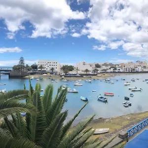 https://terraza-el-charco-arrecife.in-canary-islands.com