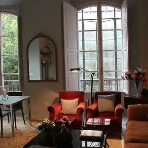 Apartamento Luxurious 2 Bedroom Flat In A Historic Building, Sevilla