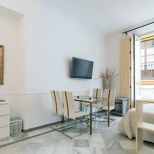 Apartamento Holidays Isbilia Centro, Sevilla